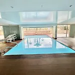 Le Victoria, Elegant T2 Au Bord Des Plages, Piscine, Sauna * 멍똥