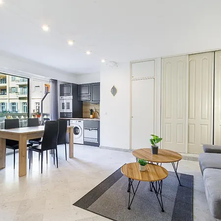 Le Victoria, Elegant T2 Au Bord Des Plages, Piscine, Sauna Apartmán *