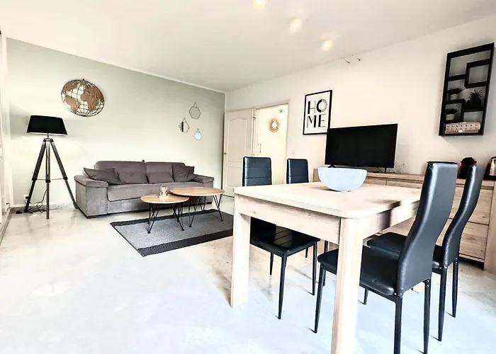 Le Victoria, Elegant T2 Au Bord Des Plages, Piscine, Sauna Menton