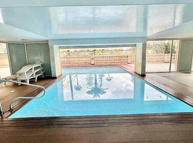 Le Victoria, Elegant T2 Au Bord Des Plages, Piscine, Sauna * Menton