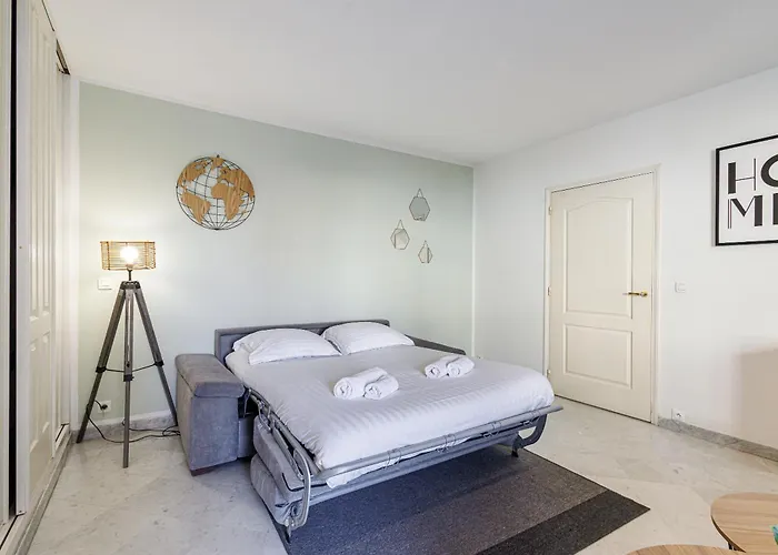 Le Victoria, Elegant T2 Au Bord Des Plages, Piscine, Sauna شقة *