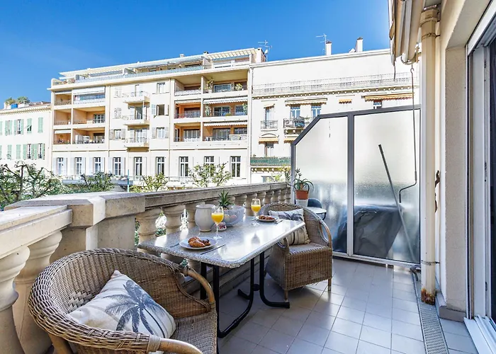 Le Victoria, Elegant T2 Au Bord Des Plages, Piscine, Sauna